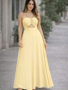 Women's Long Dress With Cutouts And Flower Buckle - 黃色 - 查看 2