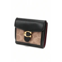 Stylish Coach C-Buckle Wallets For Women Purses Two-Tone Logo Print Short Wallet With Flap Closure