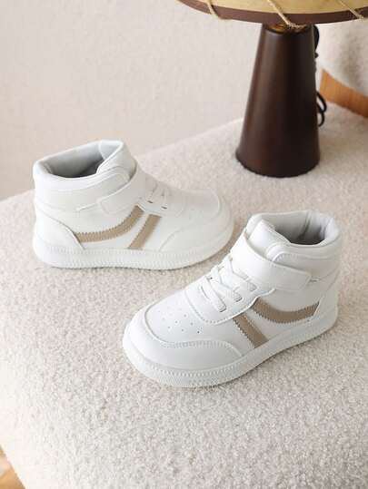 1双儿童高帮运动鞋，时尚学生休闲软底鞋，男女童均适用，冬季款