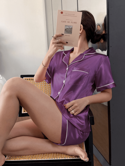 女士优雅纯色短款真丝睡衣套装 - 短袖纽扣领上衣和裤子，柔软缎面睡衣，可机洗，可外穿