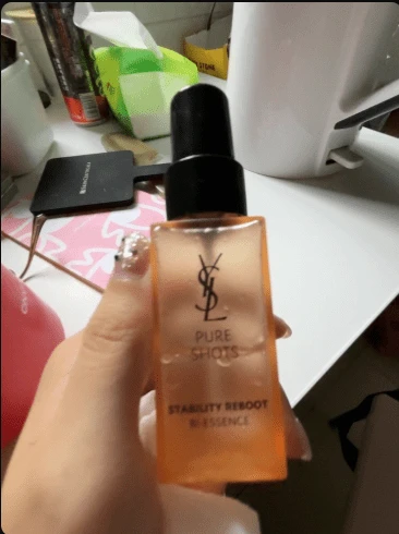 Yves Saint Laurent YSL Youth Revitalizing Nourishing Essence