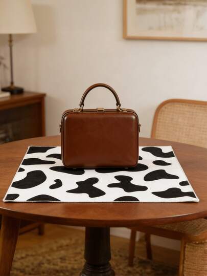 1pc Hook And Loop Fabric - Black & White Cow Print, Alien Pattern Hook And Loop, Foldable, Makeup Bag, Storage Pouch, Great Gift For Loved Ones And Family, College Dorm Cosmetic Organizer, Minimalist Toiletry Bag, Sports Accessory Bag