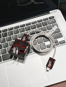 机械文字设计，极简苹果充电器保护套，兼容20W充电器，适用于 15、17/16 Pro Max手机充电线，防弯折、防猫咬，也适用于13/14 Plus/17 PROMAX/14数据线和充电器。情人节礼物，时尚手机配件设计 - 塑料线缆保护套，充电线保护套。