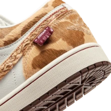 Nike Air Jordan 1 Low SE Men's Skateboarding Casual Shoes IQ5321-121 - Color - View 9