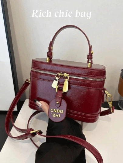 2026 New Fashion  Elegant Solid Color Pu Fabric Portable Square Bag, Mini Pu Bag, Pure Waterproof Fabric Red Purse For Women Bag, Letter Pattern Decorative Design Box Bag, Suitable For Travel Shopping, Leisure Gathering,Daily Commute. Fashionable Burgundy Bag,Selected Red Purse For Women.Selected Valentine's Day Gift.