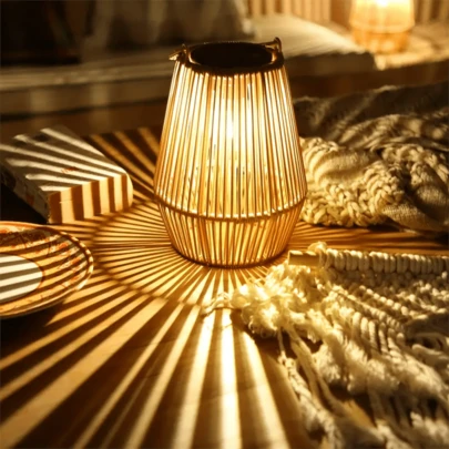 1/2pcs Solar Powered Boho Style Rattan Hanging Lamp, Outdoor LED Garden Patio Balcony Decor Light, Warm Light, Suitable For Hanging, Carrying, Placing, Garden Villa Yard Lighting, Outdoor Decorative Lantern, Backyard Lighting