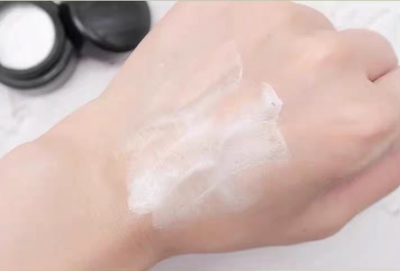 白色