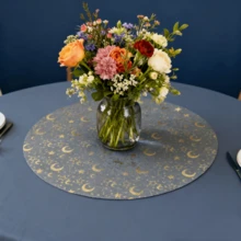 60pcs/120pcs Star And Moon Pattern, Gold Foil Round Placemats, Disposable, Suitable For Weddings, Birthdays, Graduations, Holidays, Home Decor, Metal Round Dining Accessories, Indoor And Outdoor Dining, Table Protection, Kitchen Tabletop Decor, Holiday Decoration, Tableware Accessories