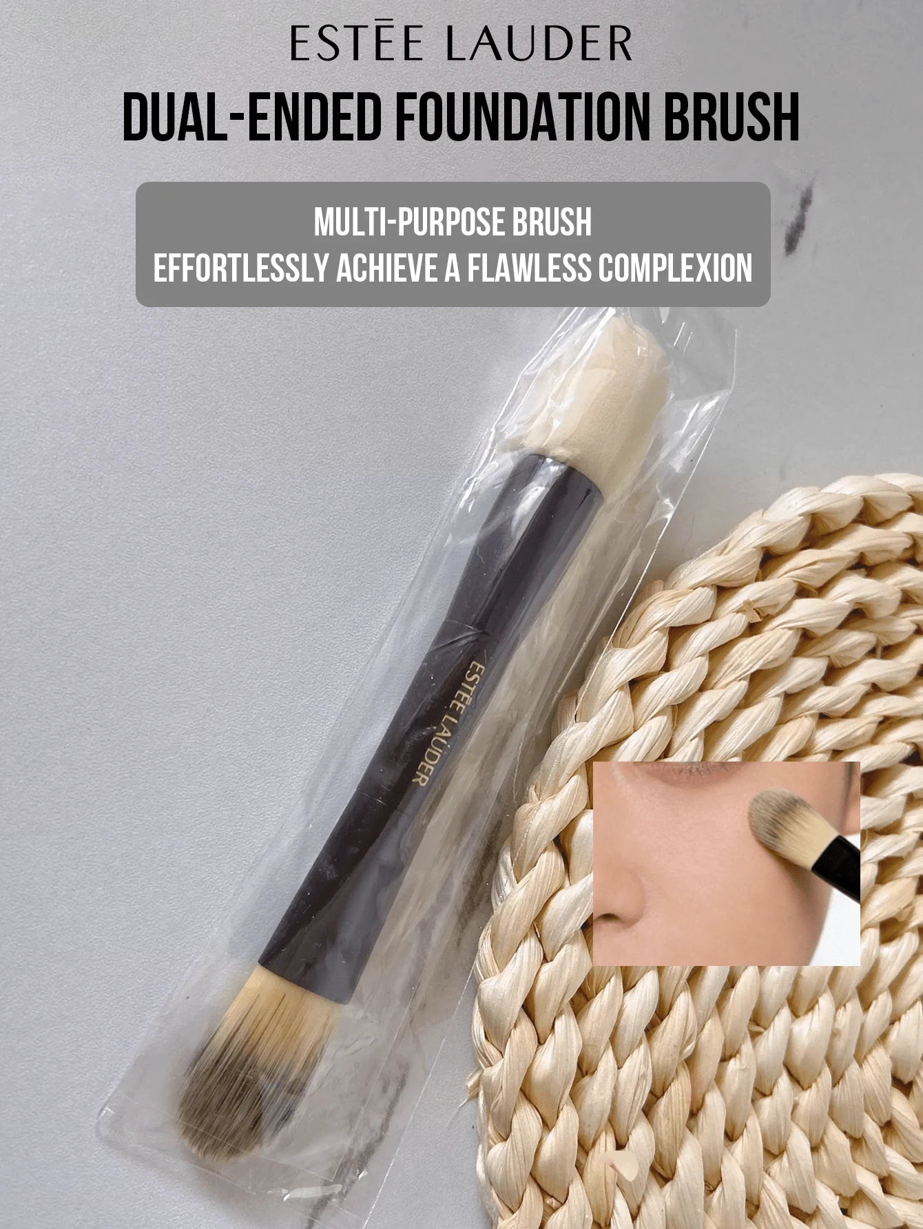 Estée Lauder Dual-Ended Foundation Brush, Sponge Brush Head, Smooth Application, Dry And Wet Use, Enhances Foundation Coverage, Daily Use