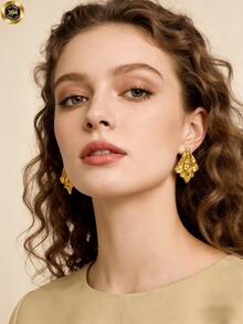 Golden Fashion Style, Irregularly Designed Unique Geometric Earrings, Elegant And Fashionable Personalized Ladies' Earrings For Valentine's Day, Gras, Valentine's Day, Charm Pulsers, Unbreakable Earrings - Multicolor - View 3