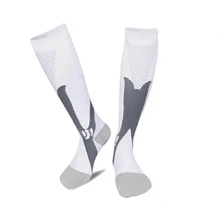 男女通用压缩袜一双装 - 运动支撑袜，适合跑步、徒步、骑行、马拉松、工作等运动。 - 白色 - 查看 9