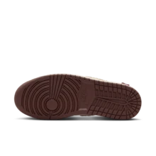 Nike Air Jordan 1 Low SE Men's Skateboarding Casual Shoes IQ5321-121 - Color - View 3