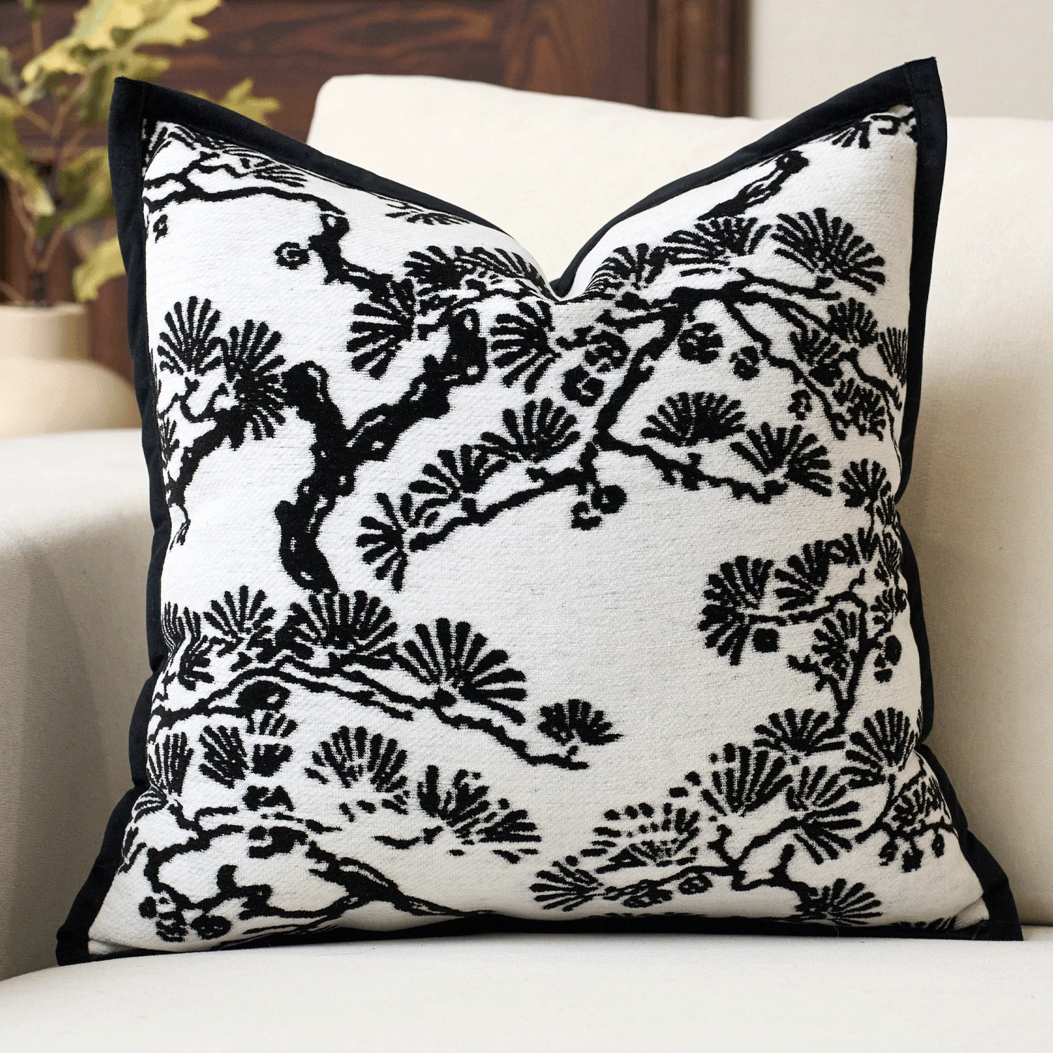 1 Stück Luxus Dekorative Kissenbezug, Chenille Textur Grüne Pflanze Abstrakt Blatt Quadratisch Sofa Kissenbezug, Geeignet für Sofa, Wohnzimmer, Schlafzimmer, Bauernhaus, auch als Geschenk, Ganzjährig - Schwarz und Weiss - Übersicht 1