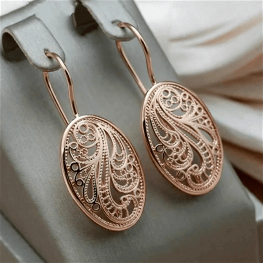 1 Pair Women's Elegant Hollow Carved Floral Dangle Earrings, Vintage Luxury Geometric Drop Design Suitable For Party And Daily Wear - Rose Gold - View 1