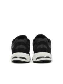 New Balance 2002R - black - View 4