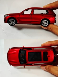 1:44 比例合金压铸 SUV 模型 - 宝马 X7，红色车身，统一 4.5 英寸展示尺寸，展现豪华全尺寸 SUV 的造型、醒目的格栅和优雅的车身线条，坚固的合金结构，逼真的比例和精细的做工，动感时尚的外观，适合摆放在桌面、书架或展示柜中，是模型车收藏家、SUV 爱好者和宝马车迷的理想之选，也是生日、节日、圣诞节和特殊场合送给男士的时尚礼物之选。 - 47-紅色 - 查看 5