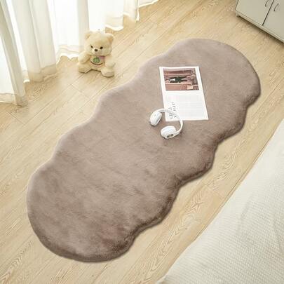 1pc Soft Faux Rabbit Fur Rug, Unique Shaped Design, 1-5cm Trimming Tolerance, Lightweight, Washable, Soft, Fluffy, Warm, Suitable For Bedroom Bedside And Living Room Decor, Indoor Use And Decoration Seeking Warmth And Softness, Decorative Rug, Bedroom Decor, Small Rug, Rug, Home Decor, Living Room Rug, Living Room Home Decor, Furry Rug