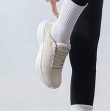 Skechers Zapatos deportivos para correr de mujer, de suela suave, ligeros y con amortiguación, de uso casual - Albaricoque - Ver 3