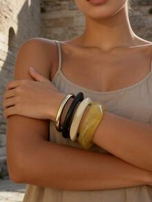 一套休闲复古 Miradar 风格木纹 CCB 几何圆形戒指宽手镯女款 - 多層手鐲 - 查看 1