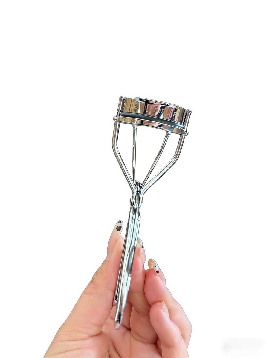 Shu Uemura Eyelash Curler, Silver, Portable, Professional, Beauty Tool, Eyelash Styler, Makeup Tool - Silver - View 1