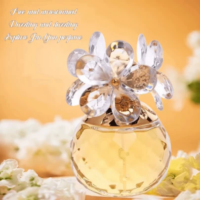 60毫升幸福橙花女士香水，持久清新。馥郁花香，充满女性魅力，独特个性，带来温暖持久的幸福感。展现优雅浪漫之美，活力四射，散发精致的女性魅力。