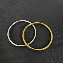 中国风三生三世不褪色光滑手镯，钛钢材质，简约百搭，直径6厘米（购买前请确认尺寸）仅此一个尺寸！！！ - 金色1 - 查看 7