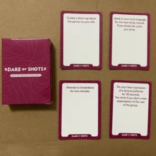 成人派对饮酒卡牌游戏，适合派对娱乐、家庭互动和友好竞技。创意热门21岁生日礼物、情人节礼物、感恩节礼物和圣诞节礼物。 - 彩色 - 查看 6