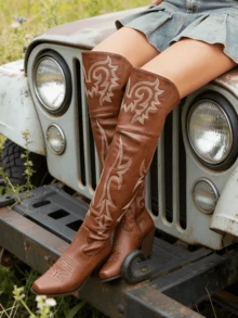 Fashion Cowgirl Outfits For Women Boots Knee High Pointed Toe Chunky Heel Combat Boots Retro Luxury Embroidery Country Concert Jaripeo Festival Shoes - 棕色 - 查看 4