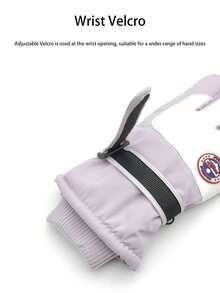 这款可调节腕带魔术贴手套适合各种手型，罗纹针织袖口能有效抵御风雪侵袭。内置防丢扣设计，方便您将两只手套悬挂在一起存放，防止丢失。手套佩戴舒适，即使长时间使用也不会感到疲劳。 - 保暖手套 - 查看 5