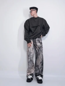 Fear of God Essentials Dark Oatmeal SS22 植絨Logo字母圓領加絨美式套頭衛衣 男女同款 黑色 - 黑色 - 查看 4