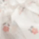 أبيض