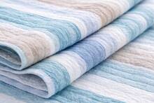 Kynley Bộ chăn ga gối in họa tiết Bouti cho mùa hè và các mùa chuyển tiếp, chất liệu 100% polyester, phù hợp với giường 90/105/135 cm, mềm mại, màu trắng, kèm vỏ gối 45x70cm. ✅ Giao hàng trong vòng 48-72 giờ - Lineas Azules - Xem 4