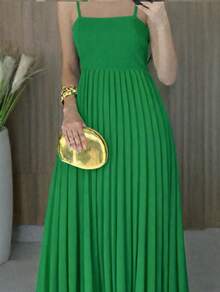 Long Pleated Dress With Tie Detail At The Back And Built-In Bra Cups. Elegant Party/Casual Style. Asymmetrical Fabric. Knot Detail. Open Back/Backless. Wedding Dress. - 綠旗 - 查看 1
