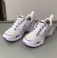 Nike Air Heights 低帮轻便缓震耐穿运动鞋，适合日常休闲穿着和运动，CI0603-100 - 白紫色 - 查看 2