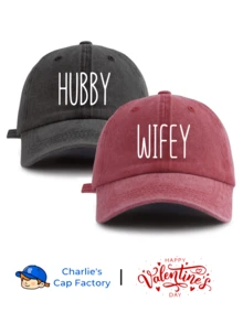 Bộ 2 mũ lưỡi trai bóng chày cổ điển unisex đã qua xử lý giặt - Chữ "HUBBY" & "WIFEY" giống nhau - Có nhiều màu sắc để lựa chọn - Mũ mềm mại kiểu "mũ bố" dành cho các cặp đôi trong tuần trăng mật, kỷ niệm và quà tặng ngày Valentine. - 2 miếng - Xem 2