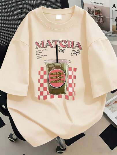 大码女式休闲饮料印花宽松短袖T恤，适合日常穿着、节日、郊游、派对、上学、音乐节、度假等各种场合。