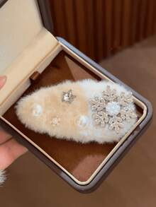 2个超柔软蓬松白色仿毛皮水钻雪花发夹，可爱侧刘海夹，适合下雪天、夏季、假期、旅行 - 白色 - 查看 4