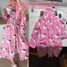 1pc Sanrio Women's Plush Robe, Cute & Elegant, Warm & Comfortable, Suitable For Autumn/Winter, Versatile - Multicolor - View 3