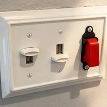 1-Pack Missile Launcher Style Light Switch Cover, Uncharged Cube Shape Toggle Switch Protector, No Battery Wall Plate Guard - Color Blocking - View 5