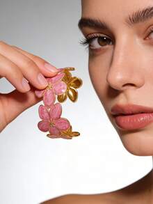 VceTd 1 Stück romantisches, farbiges Emaille-Blumen-förmiges Edelstahl-Armband, geeignet für Frauen zum Tragen bei Hochzeiten oder Reisen, auch als Valentinstags-Geschenk für Geliebte - Goldgelb - Übersicht 7