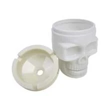 1个哥特骷髅烟灰缸，眼睛会发光，采用高强度电镀塑料制成，便携式烟灰缸，适合汽车内饰和日常使用，可作为装饰性的暗黑风格桌面摆件，易于清洁且可重复使用，是送给车主和哥特风格爱好者的创意礼物。 - 多色 - 查看 12