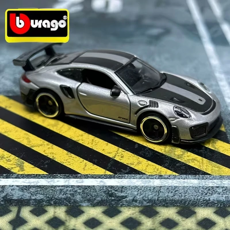 Bburago 1:64 迷你合金玩具车，适用于保时捷 911 GT2 RS，汽车模型玩具，车门可打开，银色车尾交通模型车 - 銀色 - 查看 1