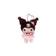 SANRIO 三丽鸥官方樱花与爱心系列：酷洛米和美乐蒂毛绒钥匙扣 - 柔软可爱的卡通毛绒玩具，可用作钥匙扣或装饰品，深受女性、儿童和粉丝喜爱，非常适合装饰背包和钥匙扣，为您的生活空间增添魅力。 - 彩色 - 查看 13