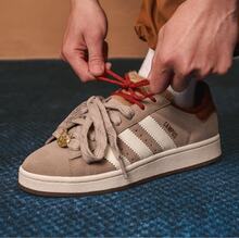 adidas originals CAMPUS 00s CNY 新年款式 馬年限定 復古緩震透氣輕便薄底 麵包鞋板鞋 男女同款 - 卡其色 - 查看 5