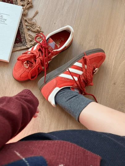  adidas originals HANDBALL SPEZIAL CNY新年款 簡約百搭復古輕便防滑耐磨 T頭鞋 德訓鞋 板鞋 男女同款