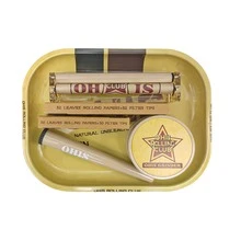 OHIS 六合一吸烟套装 - 黑色/粉色/棕色可选 - 套装包含：18cm*14cm 大托盘 + 110mm/78mm 双层卷烟纸 + 110mm 印花卷烟器 + 双层研磨器 + 收纳管 - 天然阿拉伯树胶卷烟纸 - 经典超薄卷烟纸，燃烧顺畅 - 手工制作吸烟配件 - 便携式旅行套装，适合旅行、聚会、万圣节、圣诞节、父亲节、生日礼物、情人节等场合，精美吸烟礼盒包装，是送给吸烟者的理想礼物。 - 彩色 - 查看 10