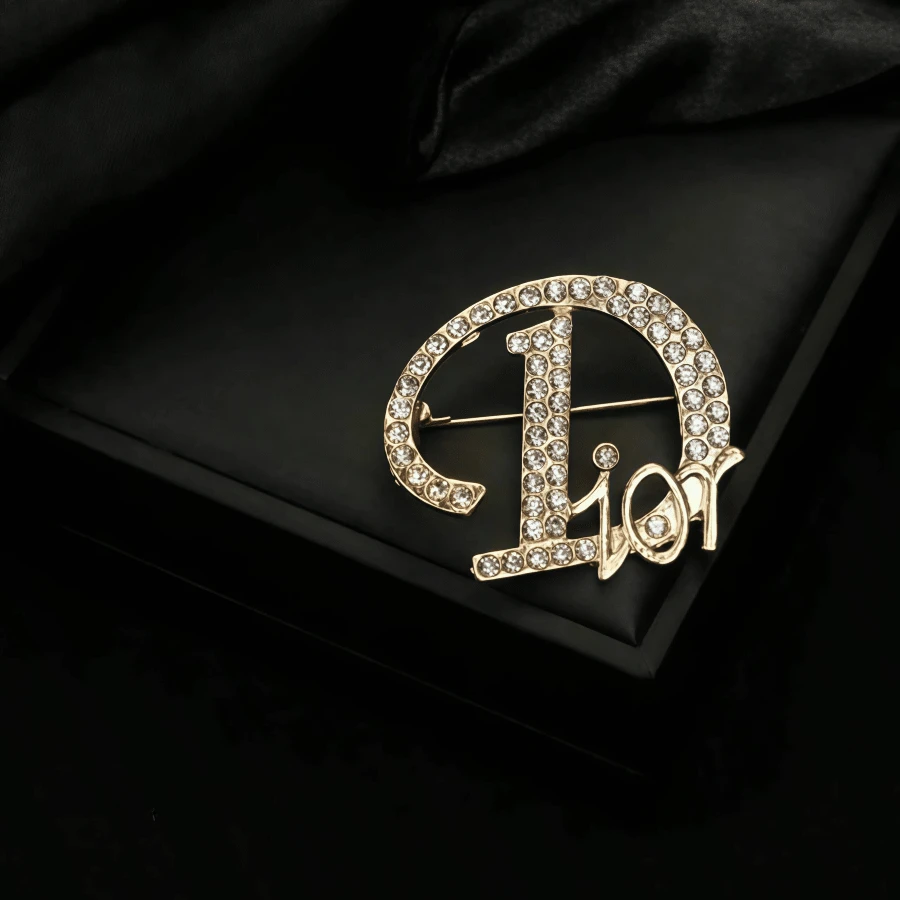 Fashionable Pearl Brooch, High-End Suit Letter Diamond Lapel Pin, Elegant Chest Flower Accessory - Multicolor - View 1