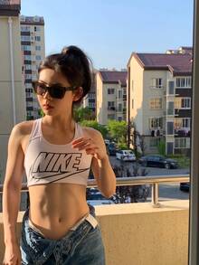 Nike Dri-Fit Swoosh 速乾中度支撐一片式胸墊 運動內衣 女款 白色 - 白色 - 查看 8