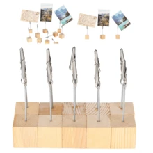 Pinzas de Notas con Boca de Cocodrilo y Base de Madera (Paquete de 10). Fabricadas en Acero, Resistentes y Duraderas. Ideales para Sujetar Fotos, Notas, Papeles y Tarjetas. Perfectas para Regalos de Boda, Oficina, Fiestas de Aniversario y Decoración del Hogar. Con Acabado Galvanizado de Colores Vibrantes y Antioxidante. Incluyen Base de Madera Práctica para Colocar Fácilmente en la Mesa y Fijar Tarjetas. - Plateado - Ver 3