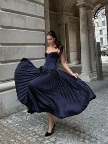 纯色优雅休闲褶皱连衣裙，适合婚礼、生日派对、约会、晚宴、情人节等夏季场合。 - 藏蓝色 - 查看 3